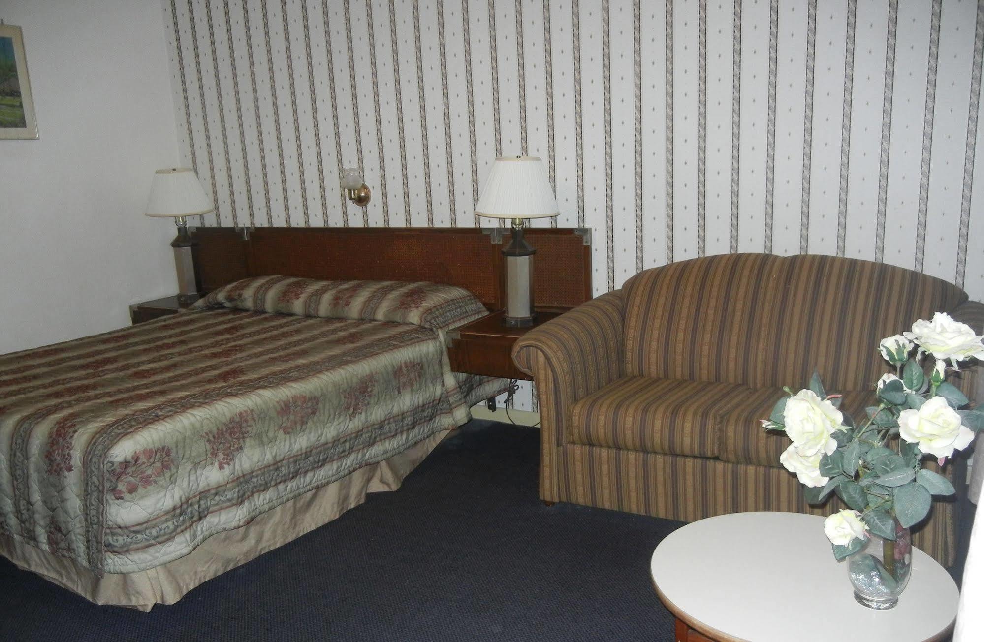 Sherwood Motel Brantford Exterior photo